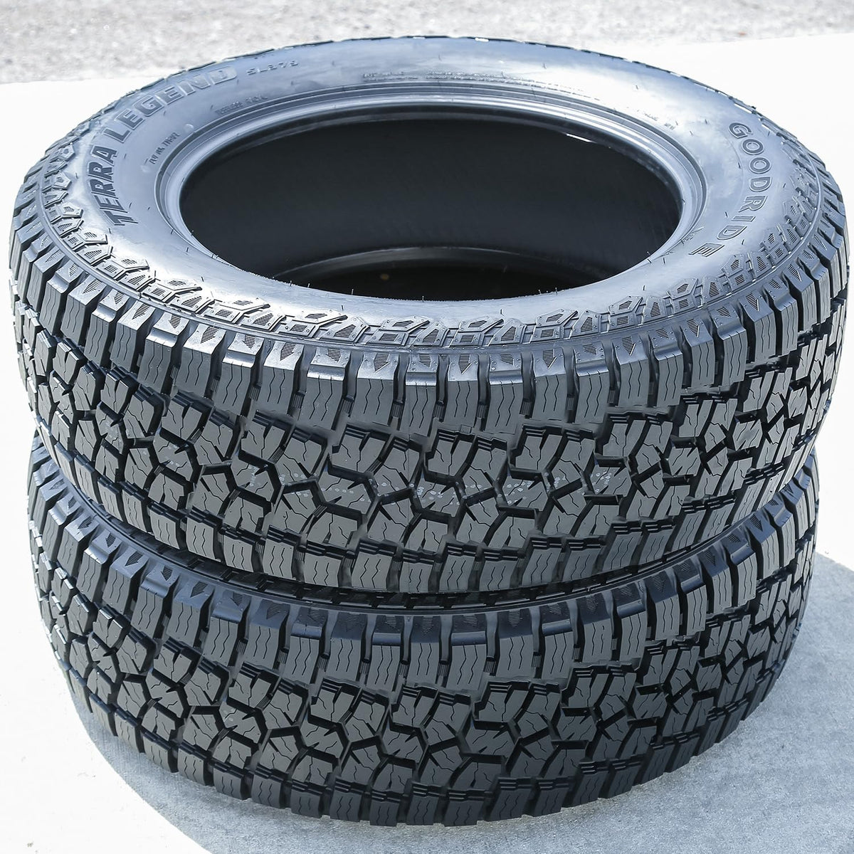 18 inch Tire N931
